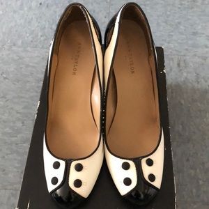 Ann Taylor Tuxedo Pumps